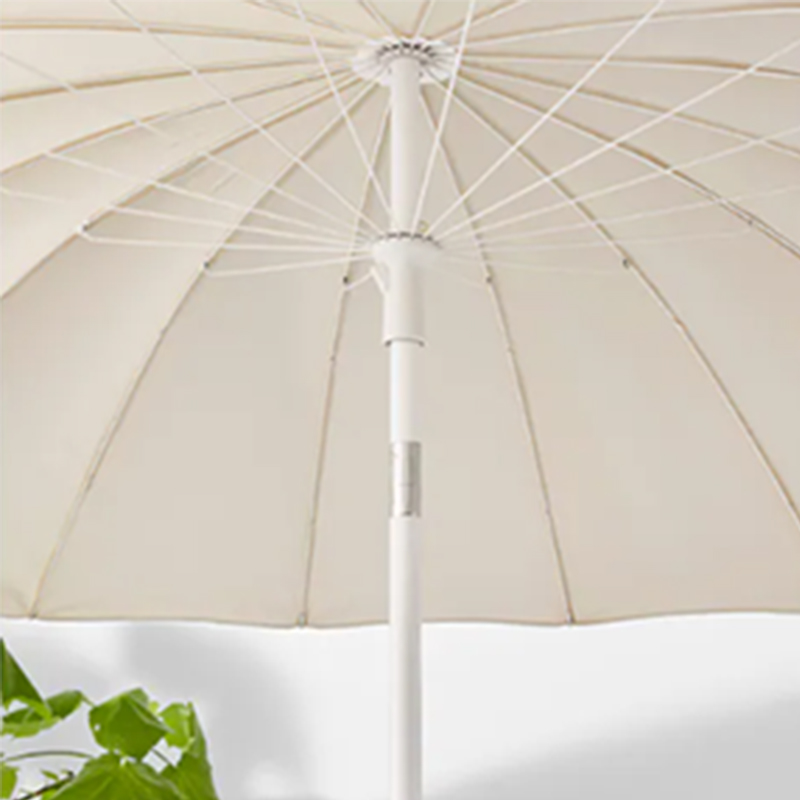 Parasol de jardin extérieur à nervures multiples de grande taille blanc de style frais