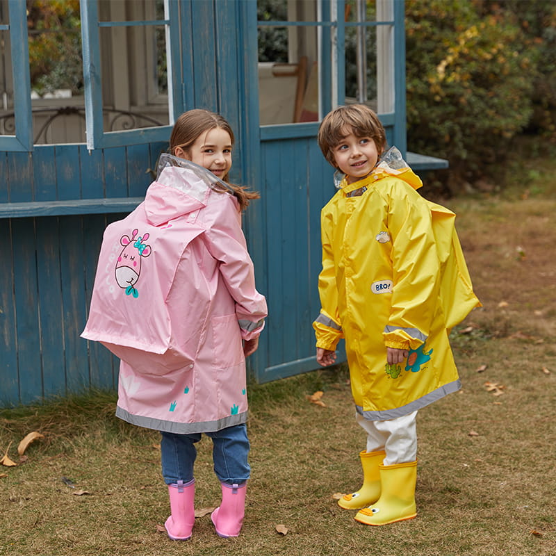 Type de sécurité 3D avec imperméable pour enfants en position cartable